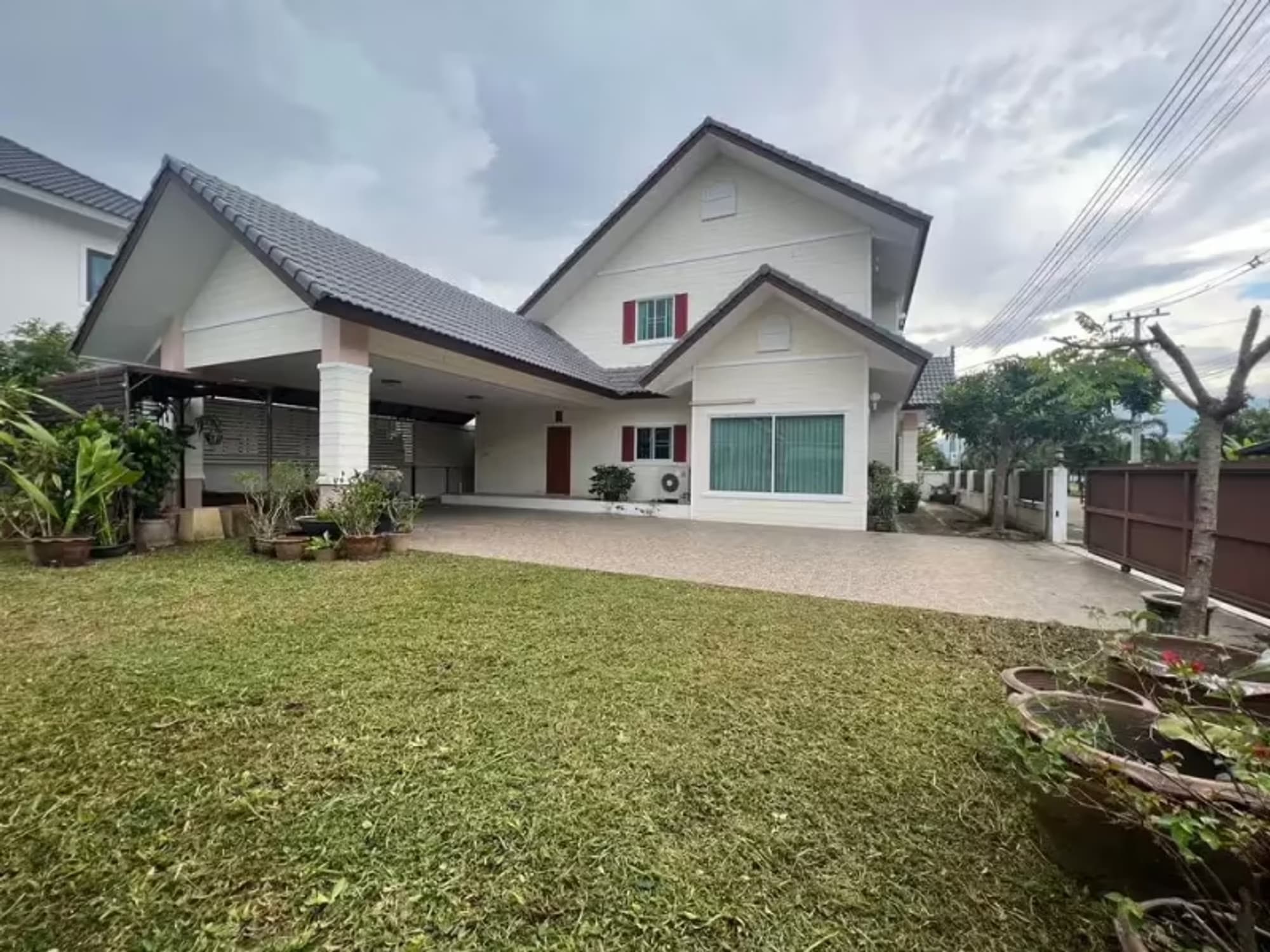3 Bedroom House - Image 2