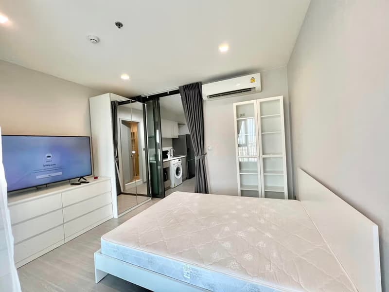 Condo for Rent at Life Sukhumvit 62