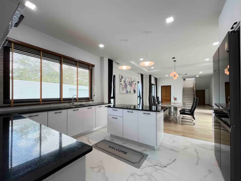 4 Bed House for Rent in Hang Dong