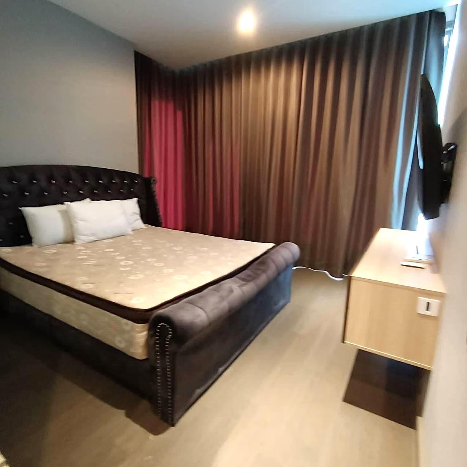 2 ห้องนอน คอนโด สำหรับ จำหน่าย ใน Huai Khwang - Image 3