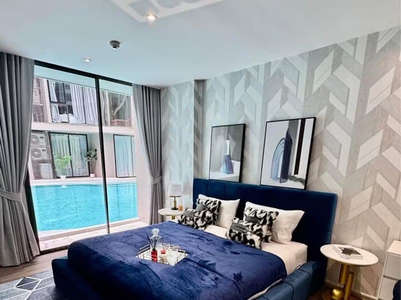 3 Bed Condo for Rent in Watthana