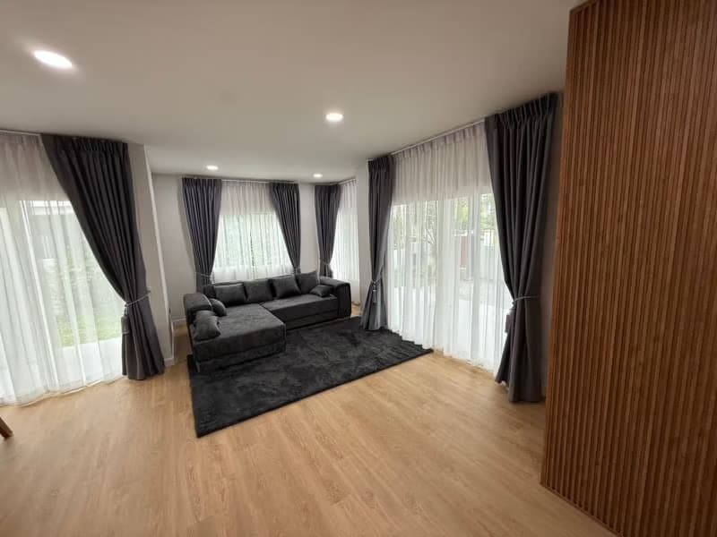5 Bed House for Rent and Sale in Mueang Chiang Mai District