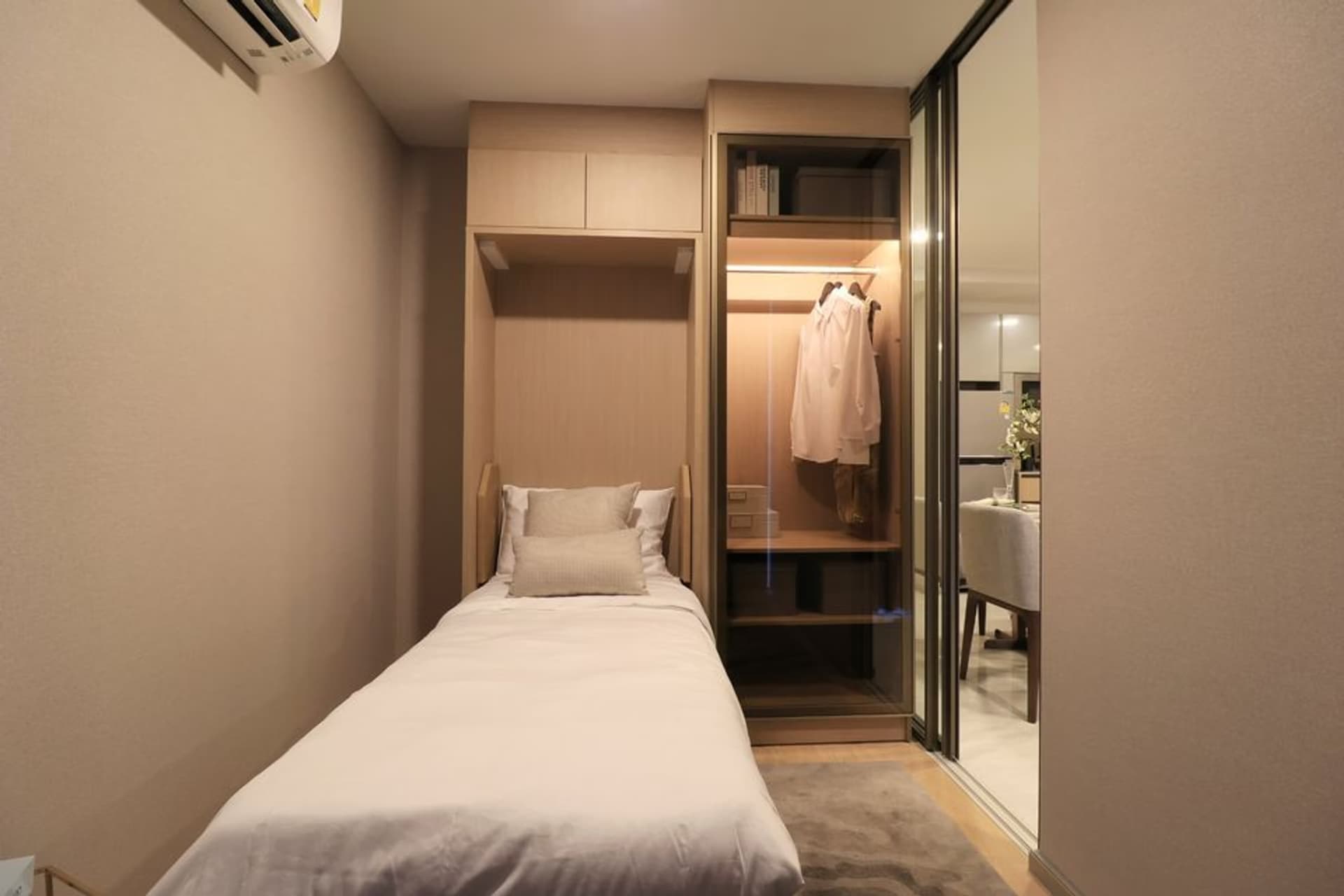  - Image 2