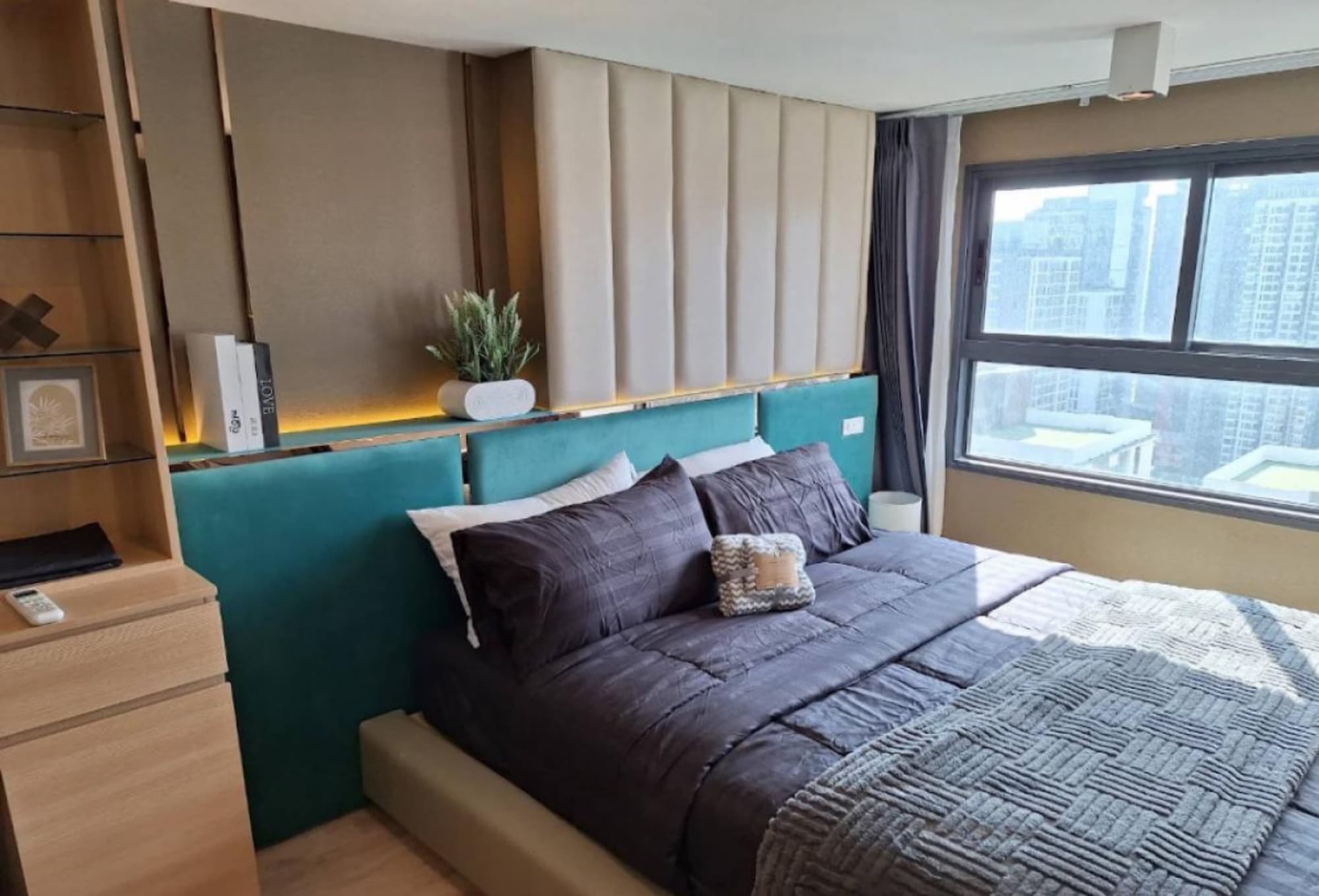 2 ห้องนอน คอนโด สำหรับ จำหน่าย ใน Huai Khwang - Image 1
