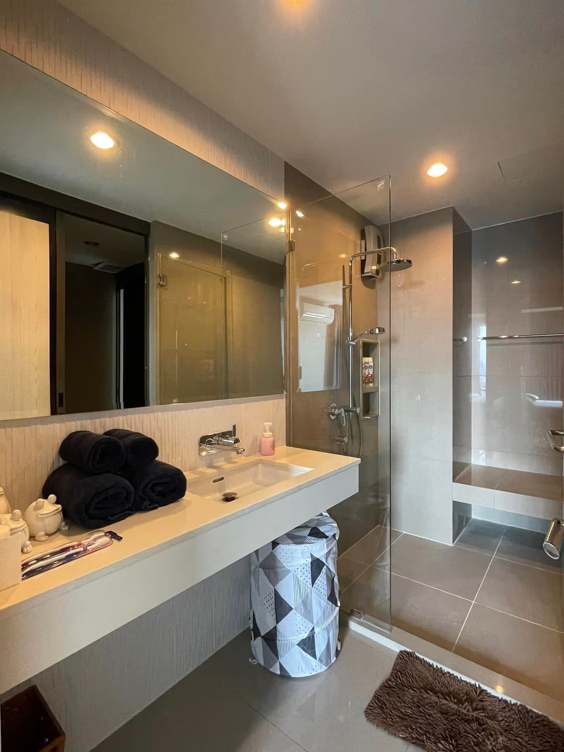 1 Bed Condo for Rent and Sale in Khlong Toei - Image 5