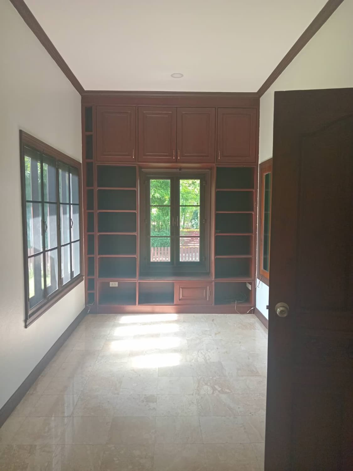 3 Bed House for Sale in San Kamphaeng District - Image 13