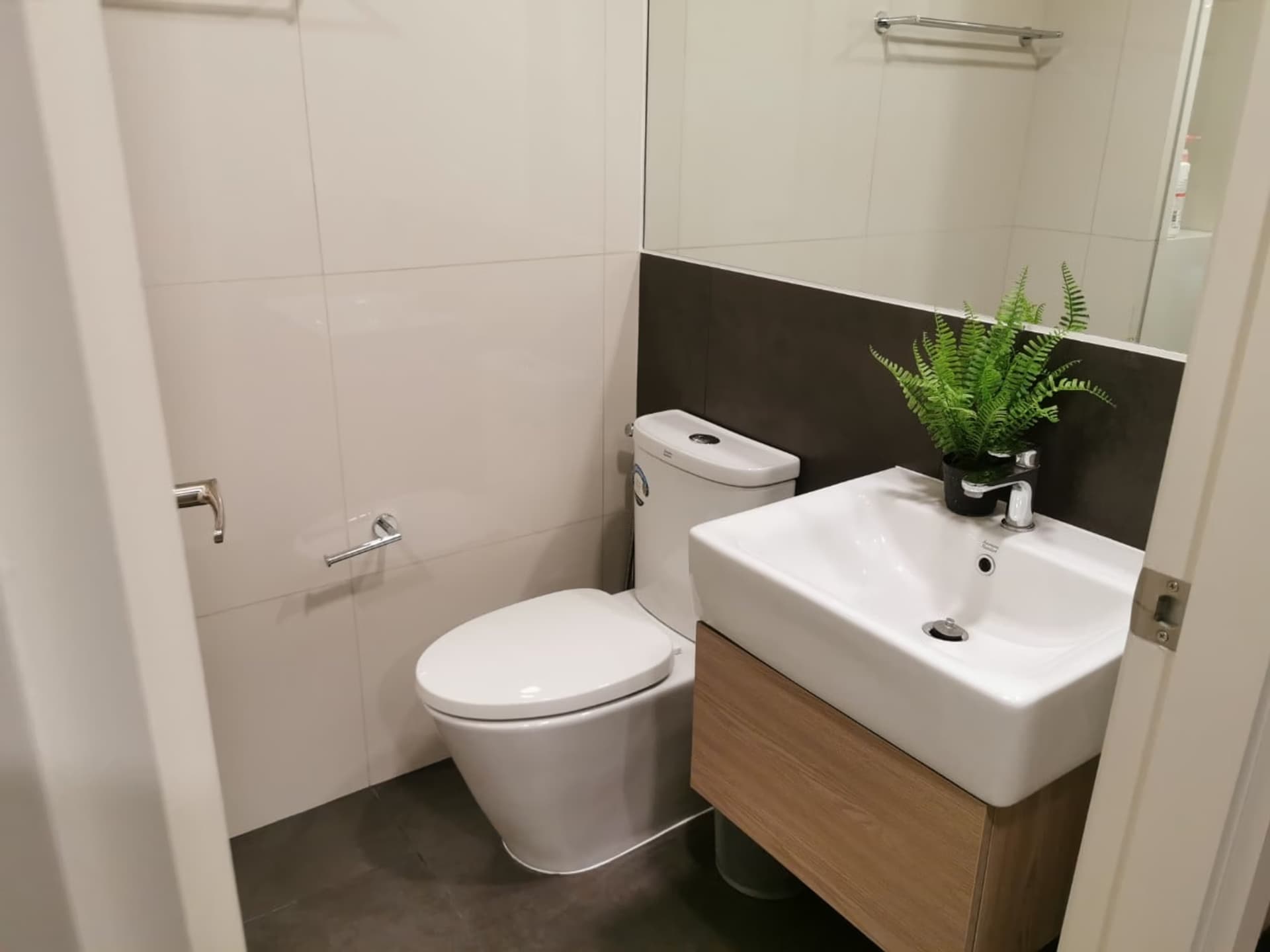 Condo for Rent at Chambers On Nut Station - Image 5