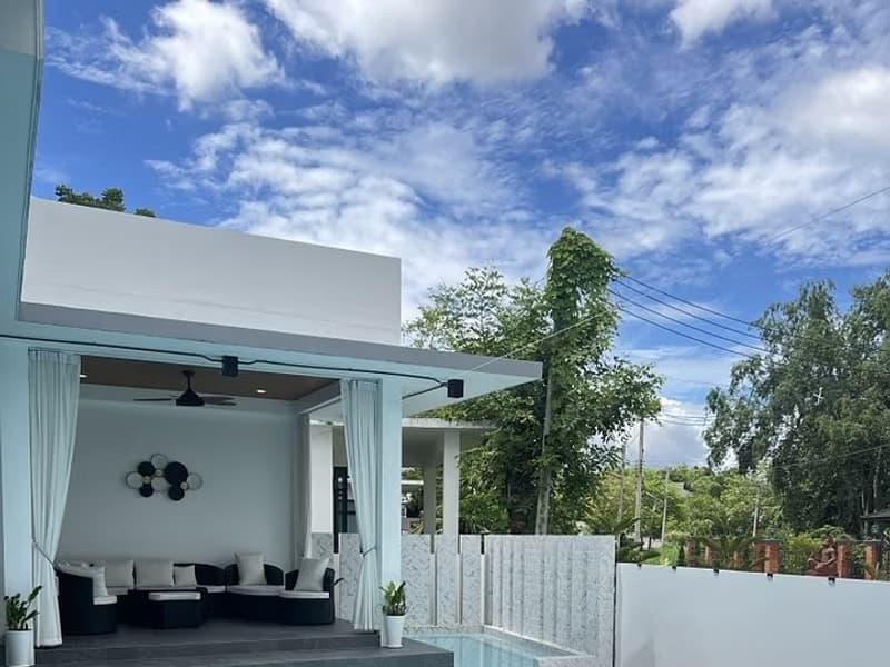 4 Bed House for Rent in Mae Rim