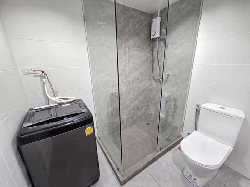 1 Bed Condo for Rent and Sale in Bang Rak