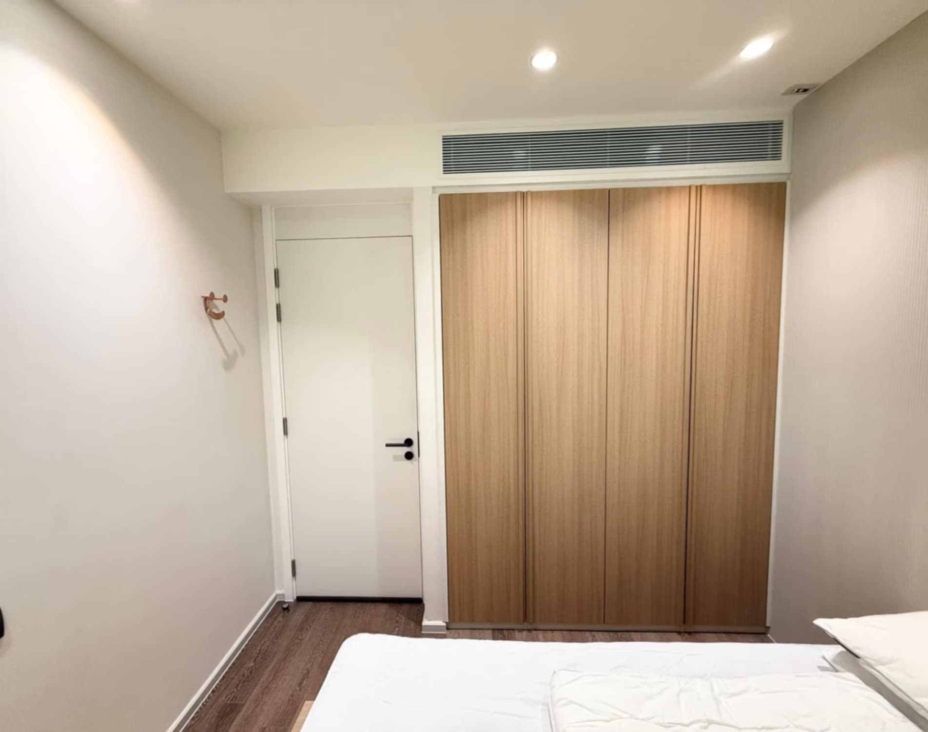 2 Bed Condo for Rent in Watthana - Image 7