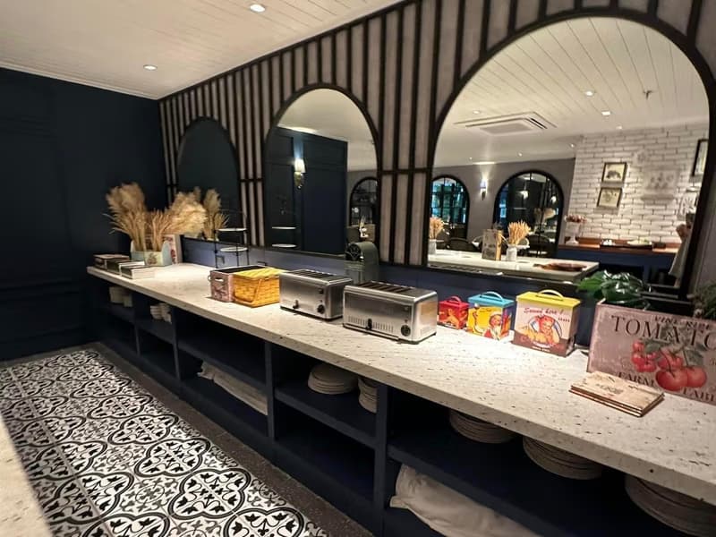 Resturant In Sukhumvit 39-49 for Rent