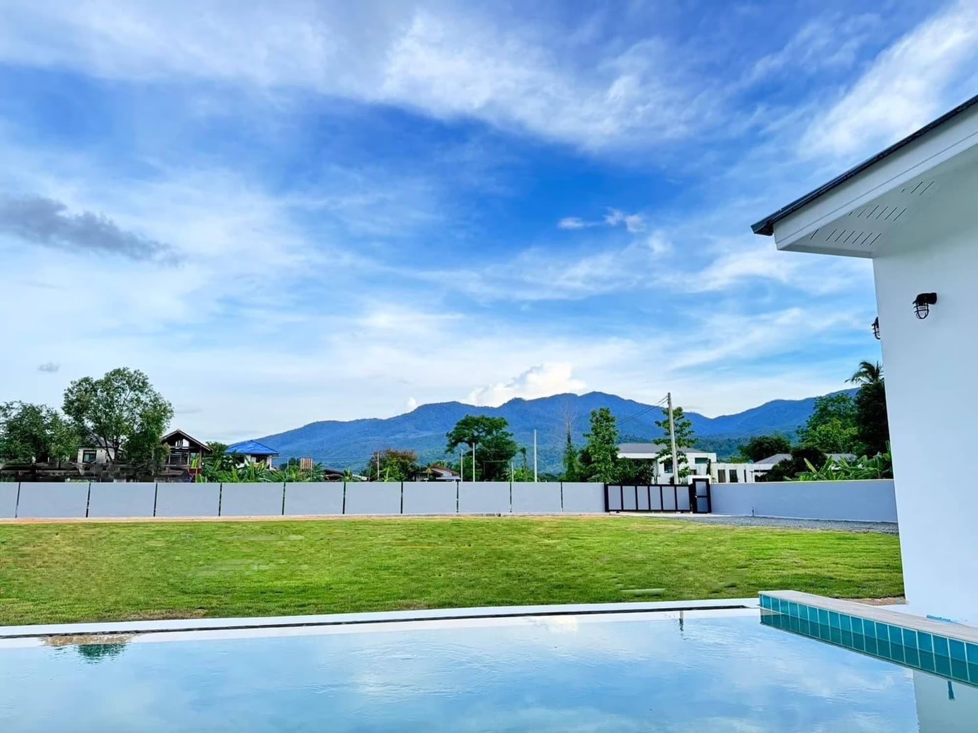 3 Bed House for Rent in Mae Rim District - Image 2