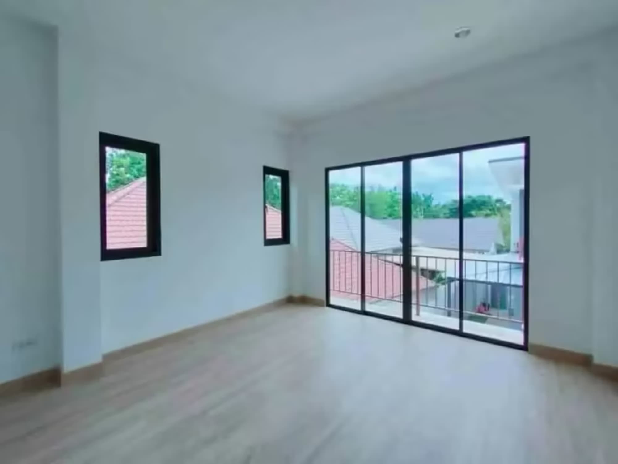3 Bedroom House - Image 5
