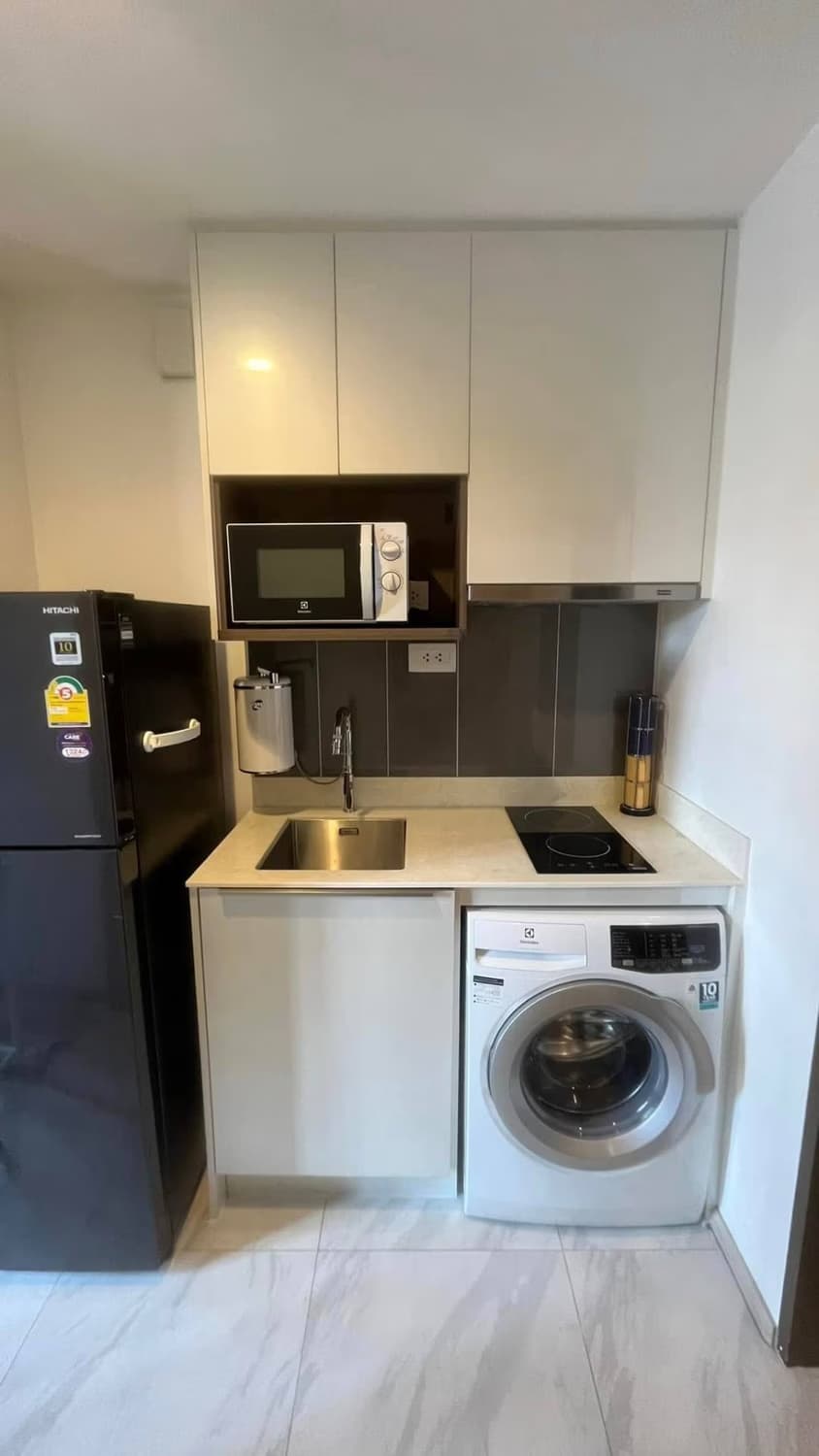 Studio Condo for Rent in Huai Khwang - Image 5
