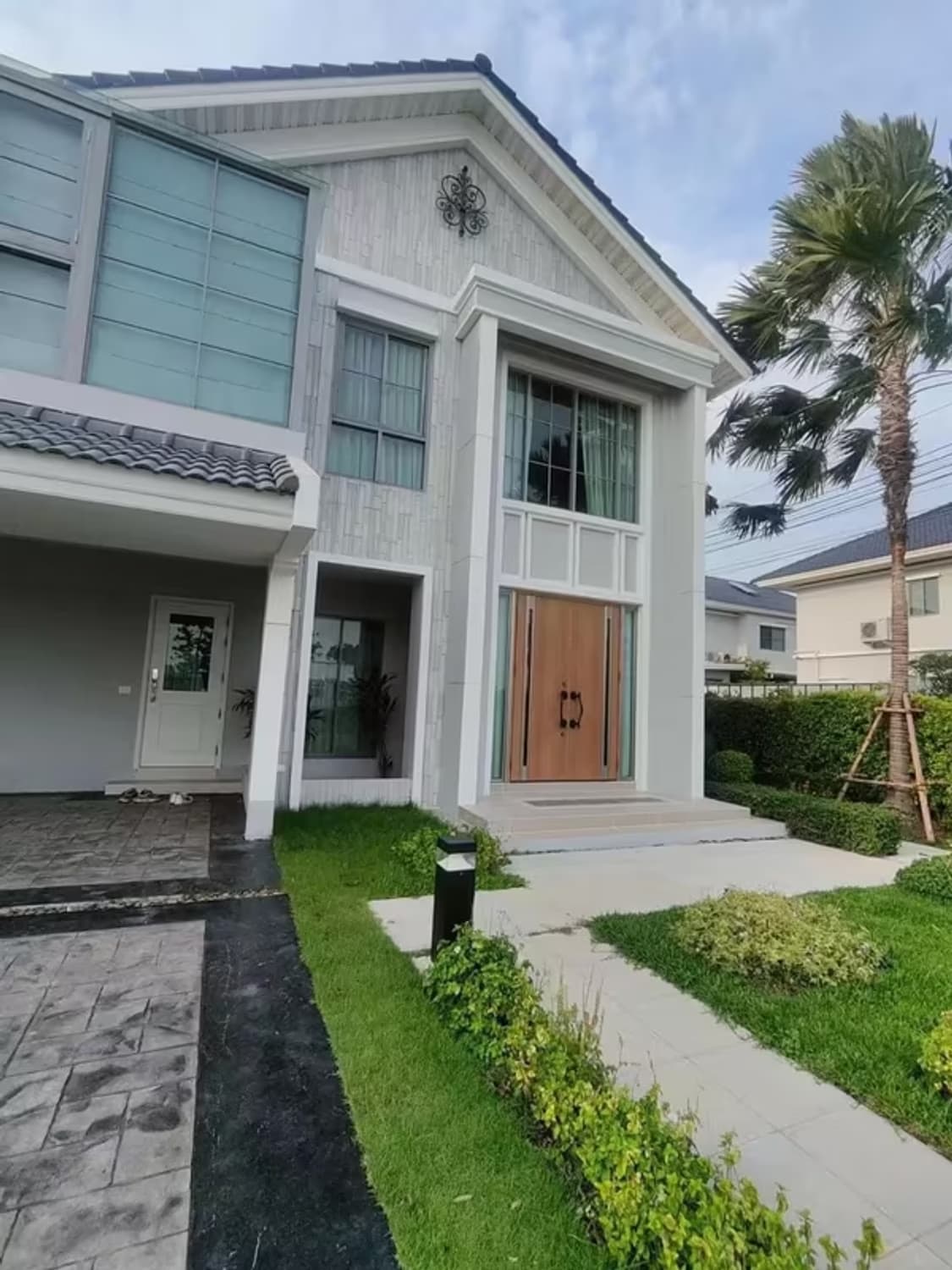 4 Bedroom House - Image 4