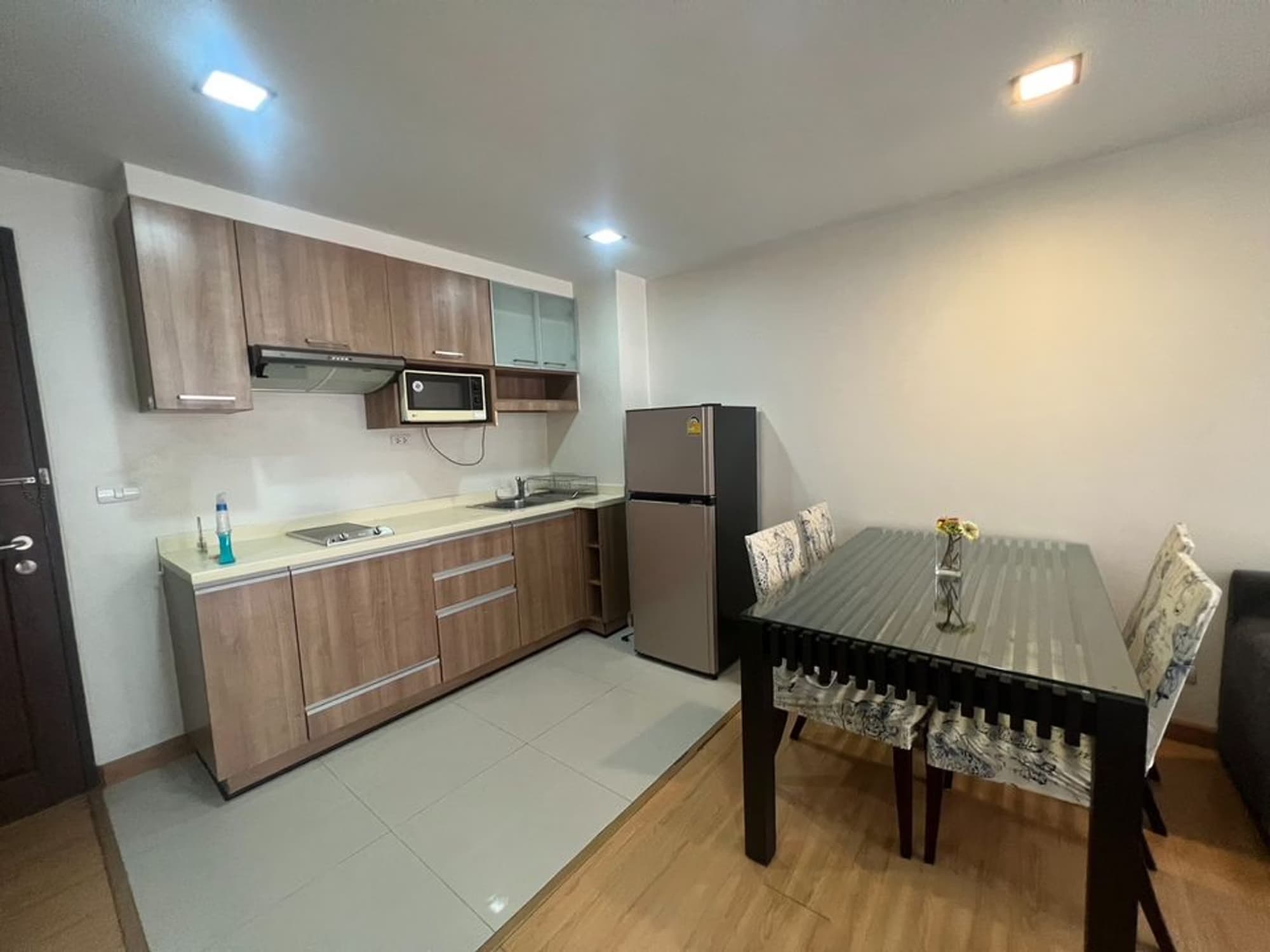1 Bed Condo for Rent and Sale in Watthana - Image 2