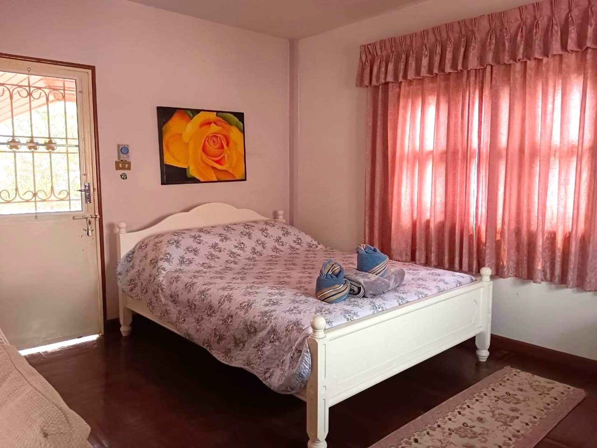 8 Bed House for Rent and Sale in Mueang Chiang Mai District - Image 7