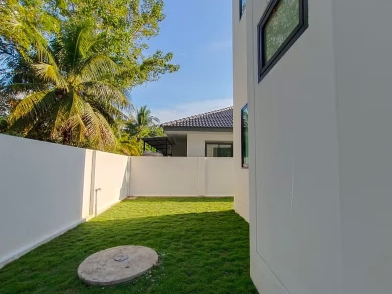 4 Bed House for Sale in San Sai District