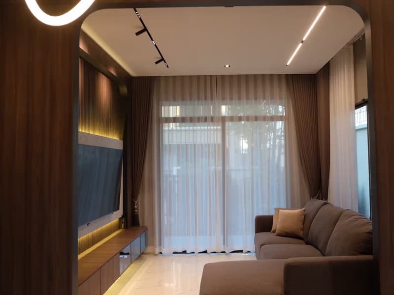 4 Bed House for Rent in Bang Phli