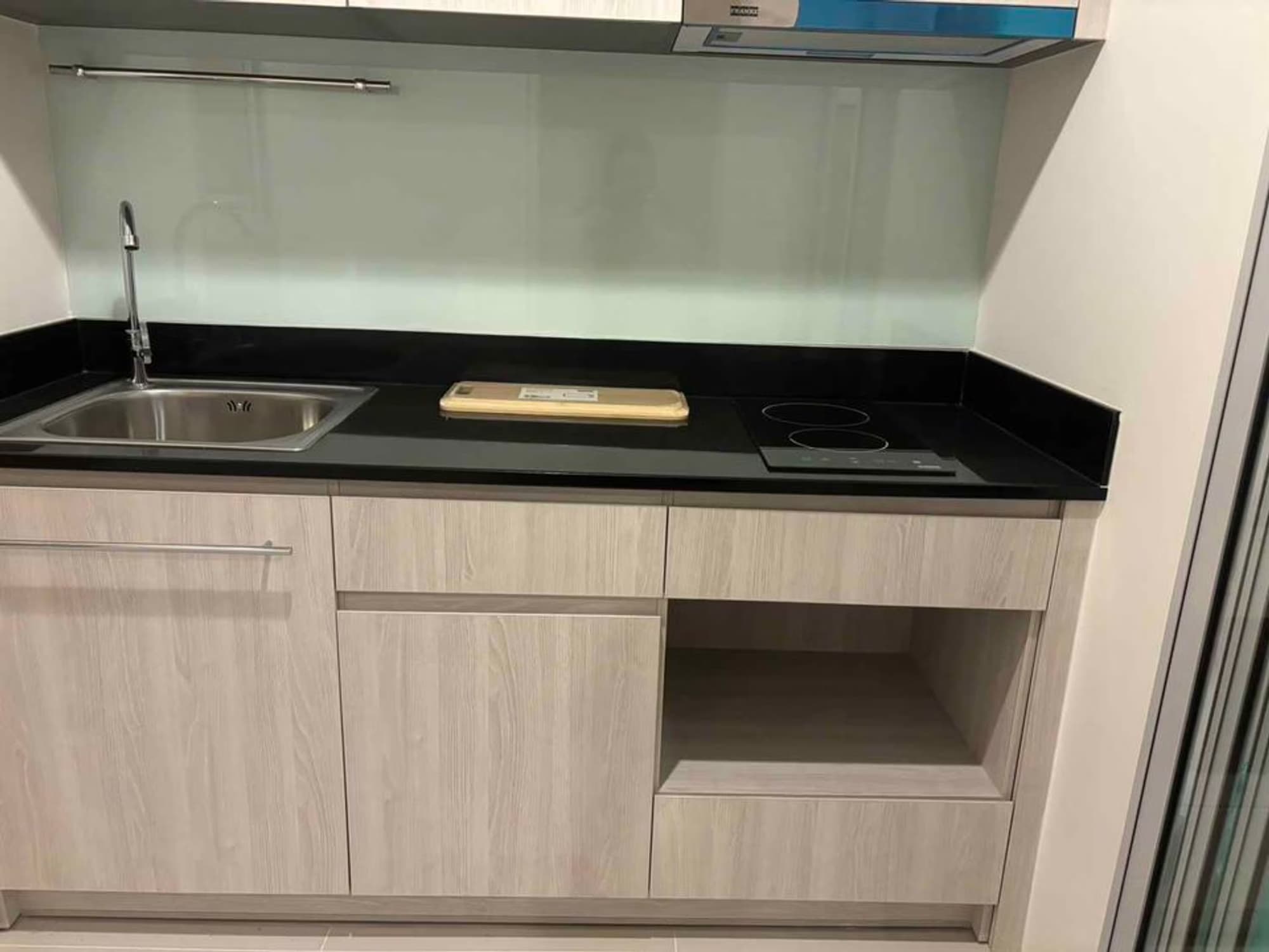 1 Bed Condo for Sale in Bang Kapi - Image 3