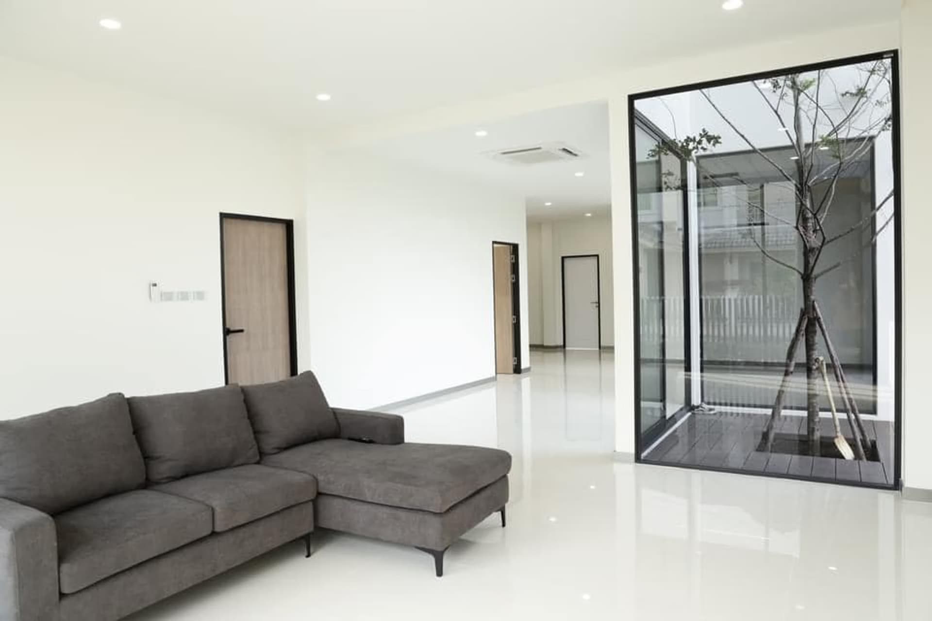 6 Bed House for Sale in Mueang Chiang Mai - Image 2