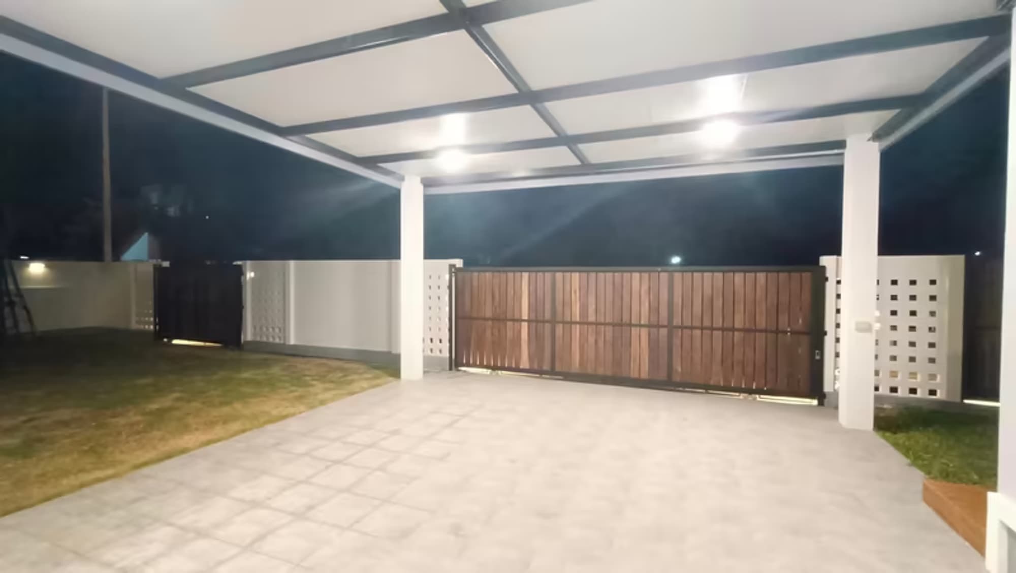 3 Bedroom House - Image 5