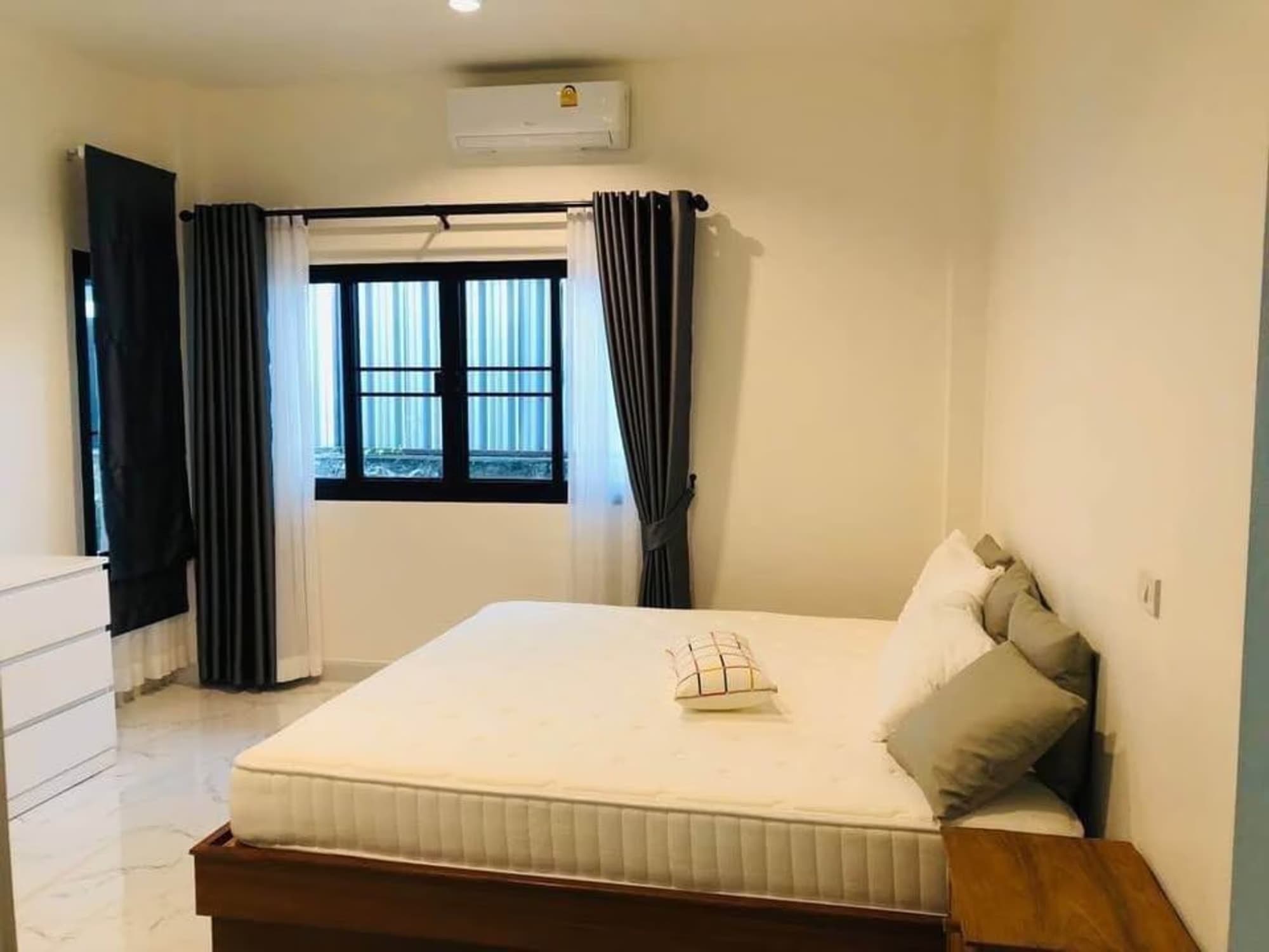 3 Bedroom House - Image 6