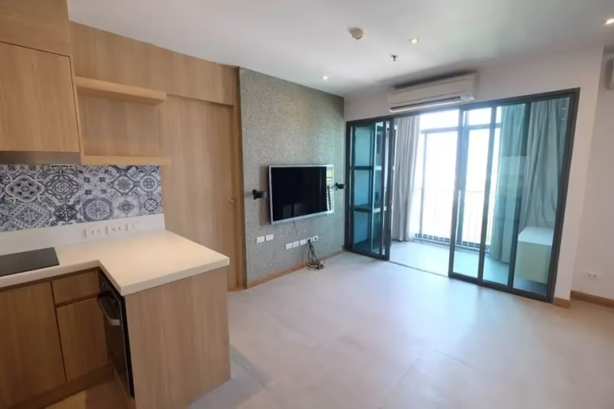 Ideo Blucove Sukhumvit  - 1 Bed Condo for Rent, Rented *IDEO3134 - Image 1