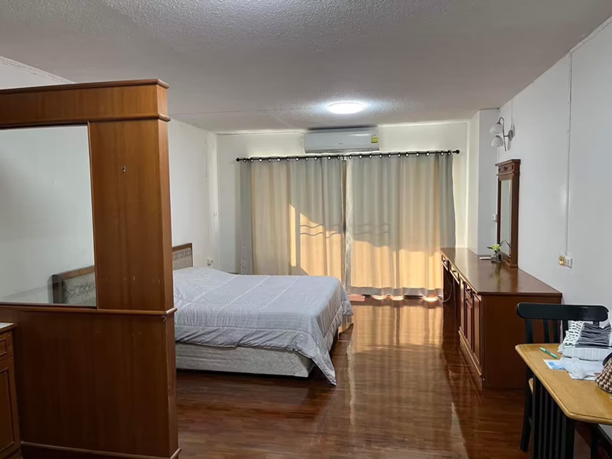 Condo for Rent at Hillside 4 - Image 1