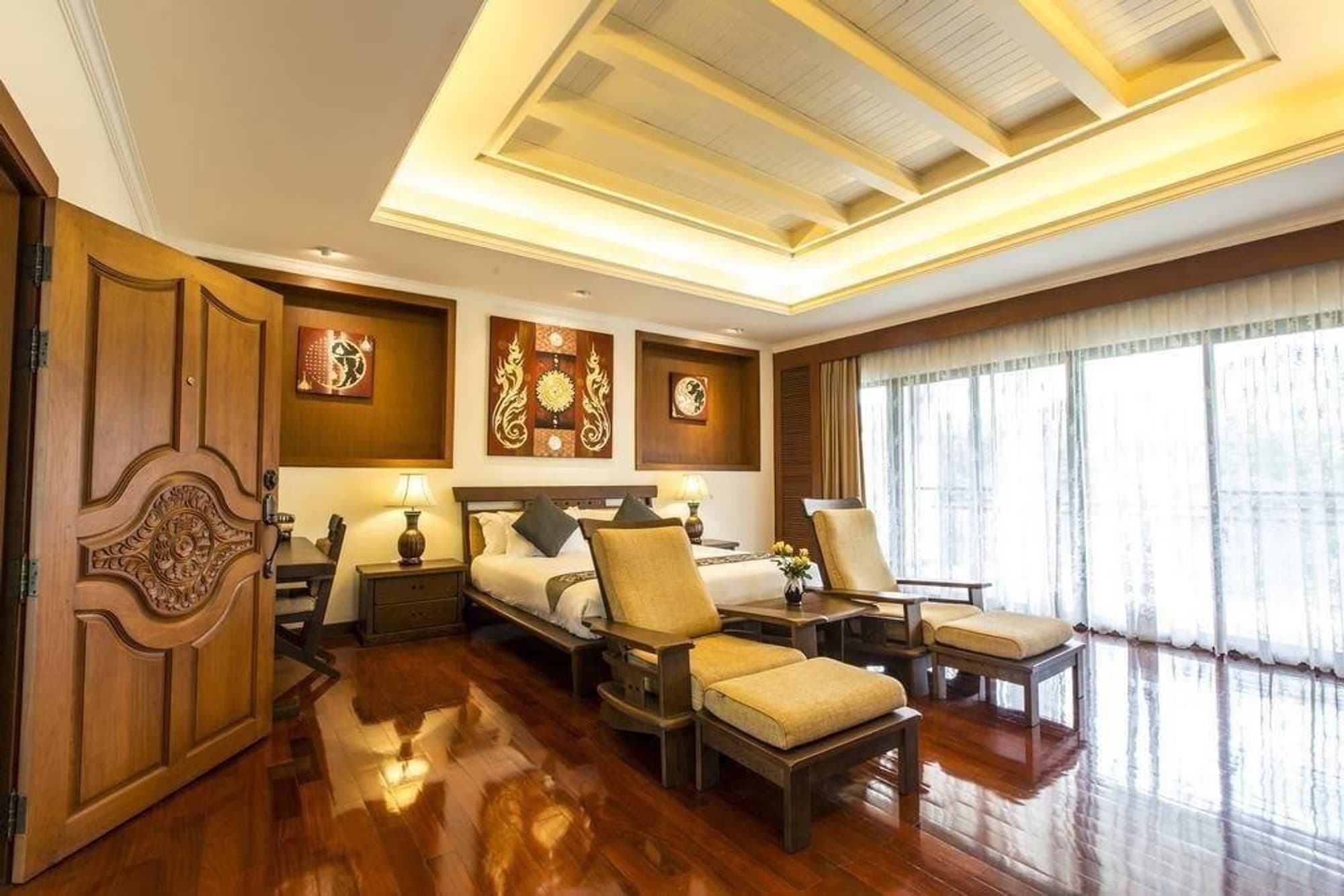 6 Bed House for Rent in Hang Dong District - Image 10