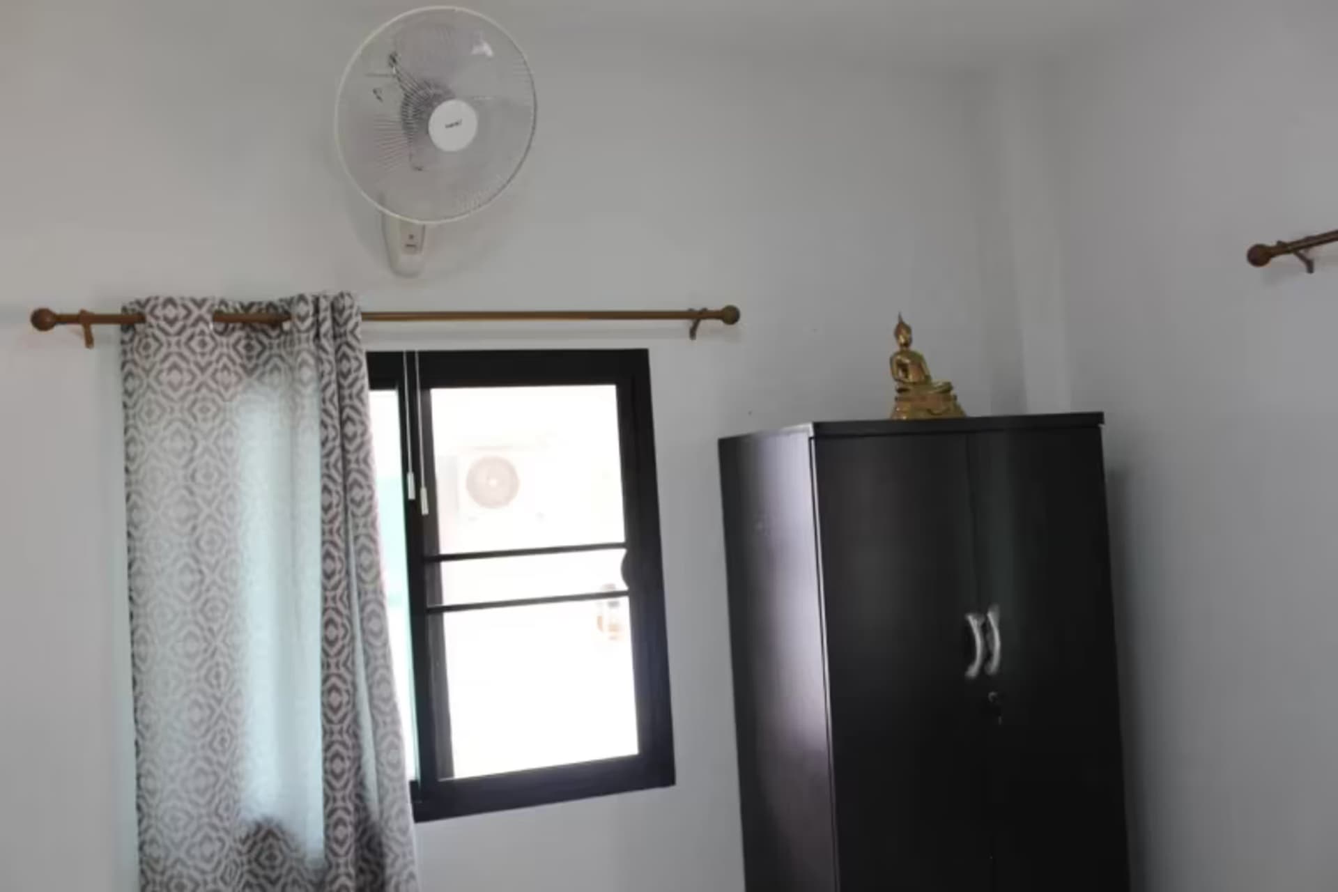 3 Bedroom House - Image 12