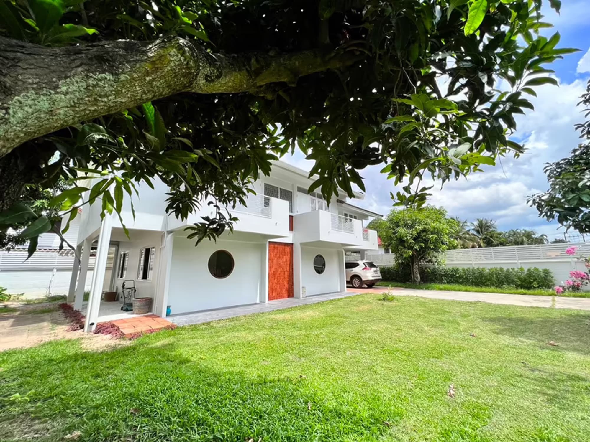5 Bedroom House - Image 6