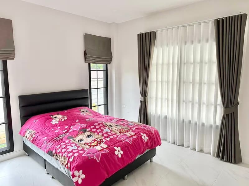 4 Bed House for Rent in Mae Rim District
