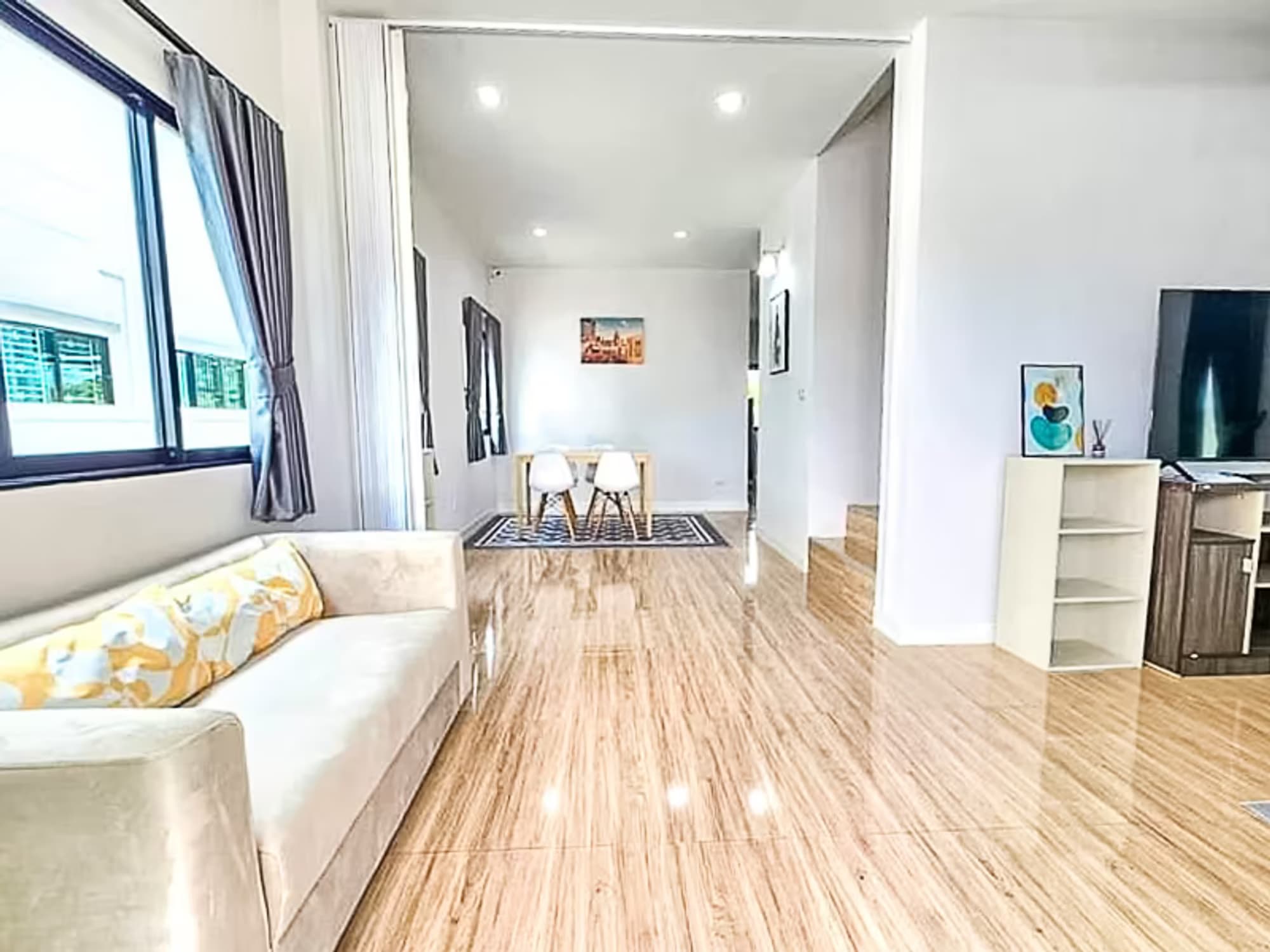 4 Bedroom House - Image 6