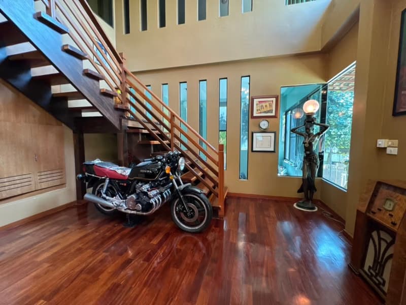 6 Bed House for Sale in Hang Dong District