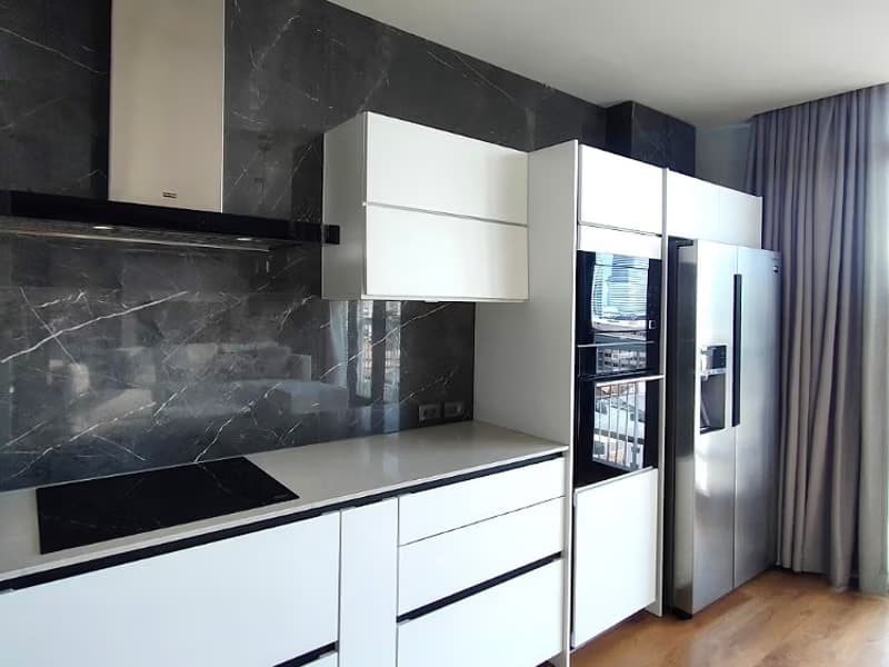 2 Bed Condo for Rent in Khlong Toei