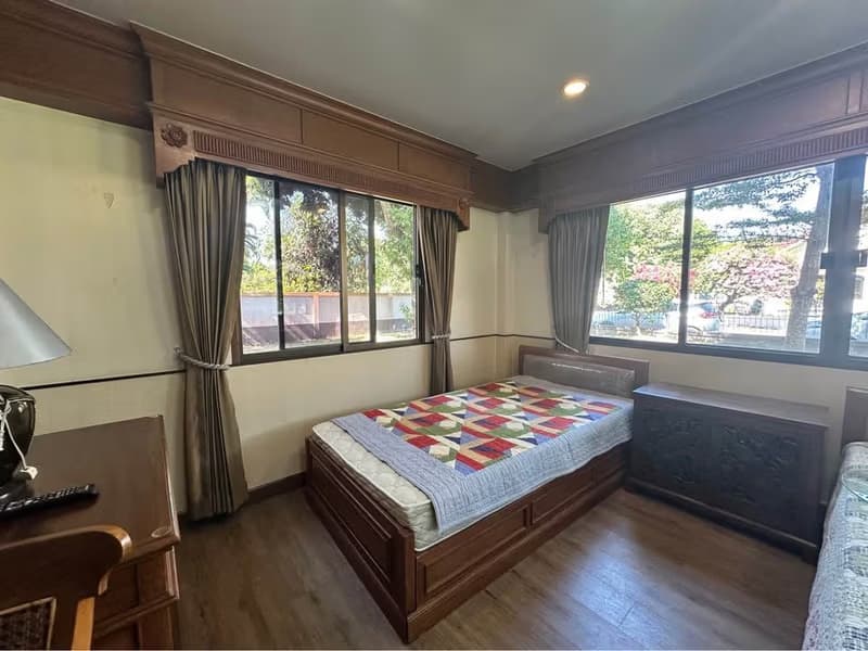 5 Bed House for Sale in Hang Dong