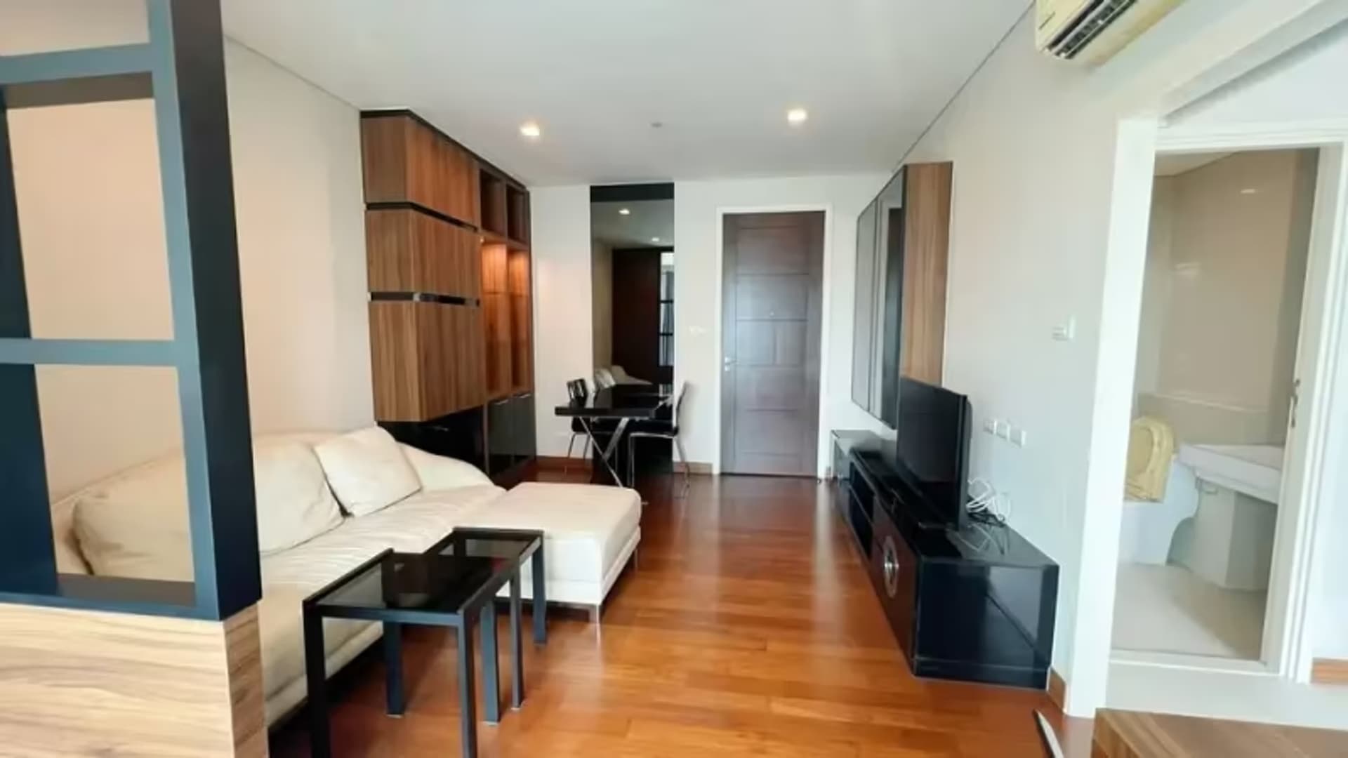 Studio for Rent in Watthana - Image 2