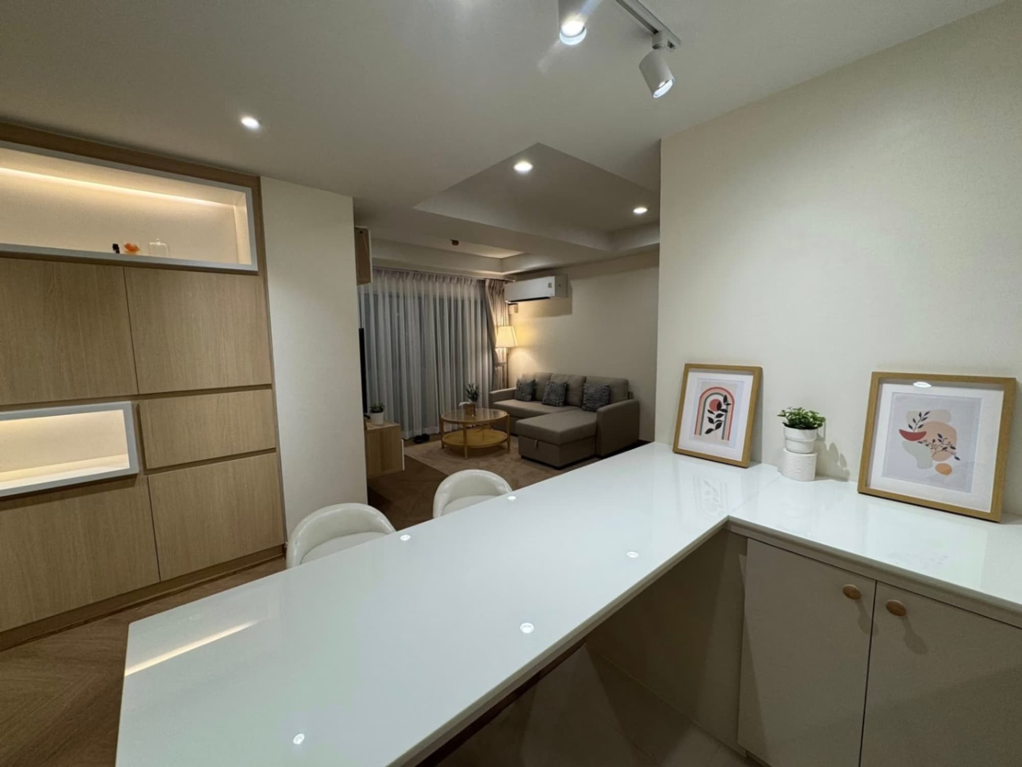 1 Bed Condo for Rent and Sale in Huai Khwang - Image 25