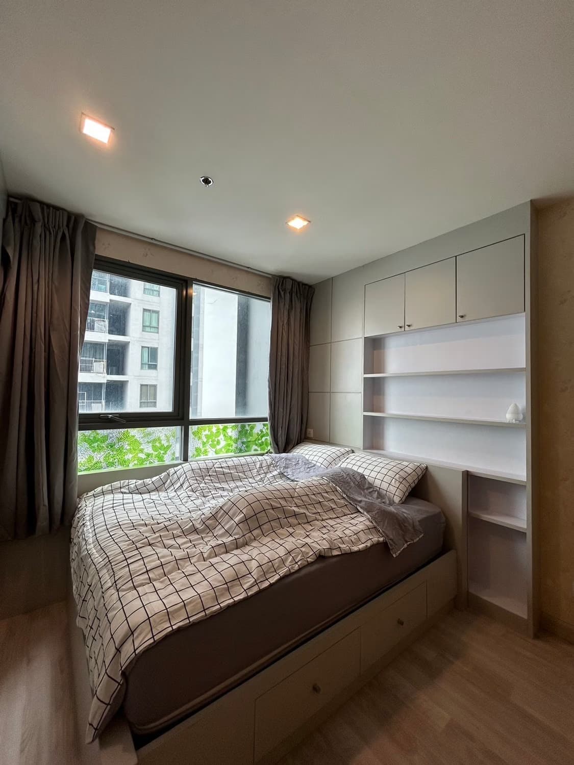 Studio Condo for Sale in undefined - Image 1