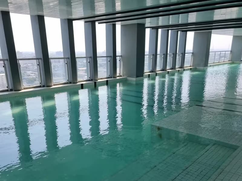 1 Bedroom Condo