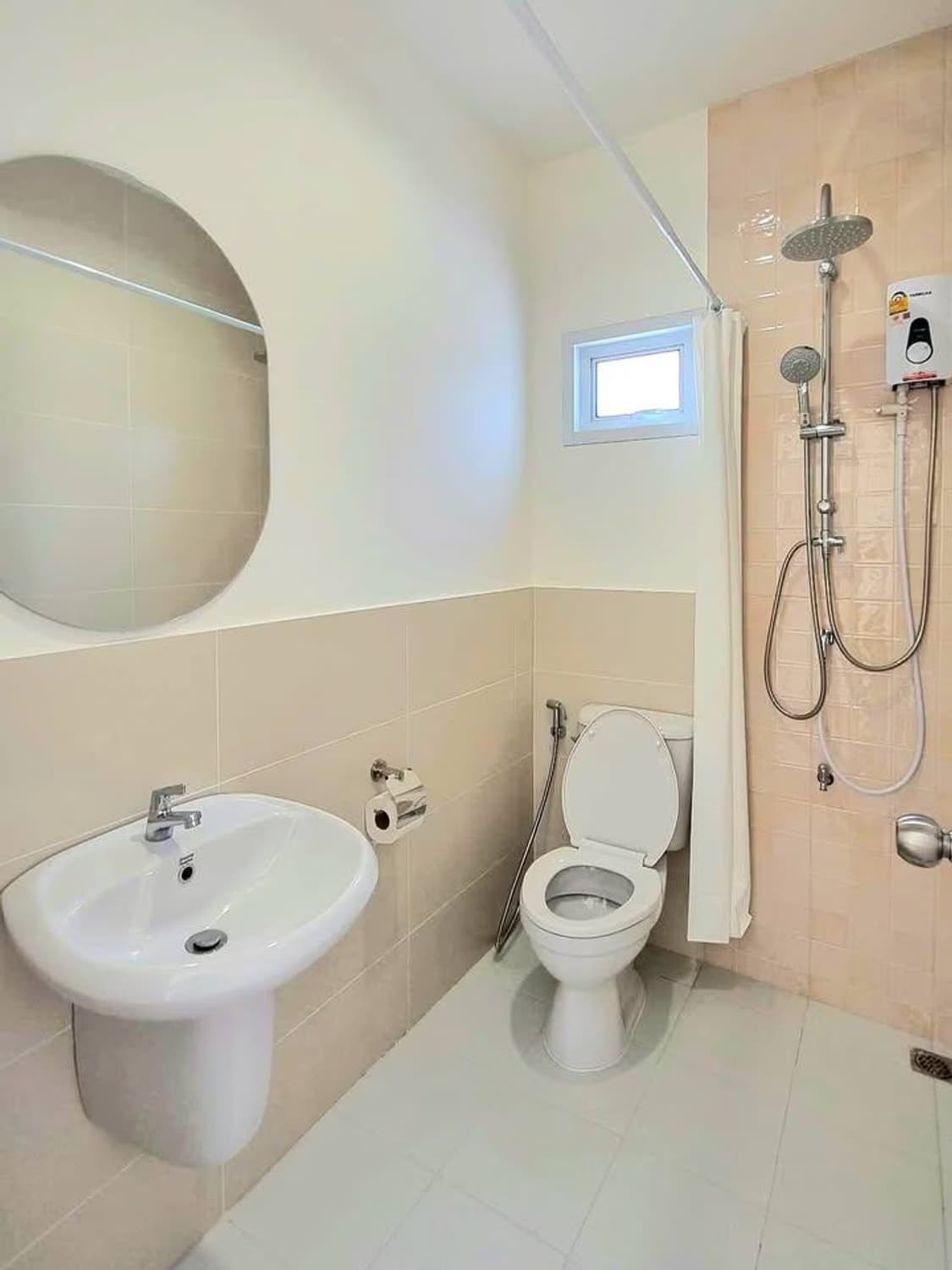 3 Bed House for Rent in Hang Dong - Image 12