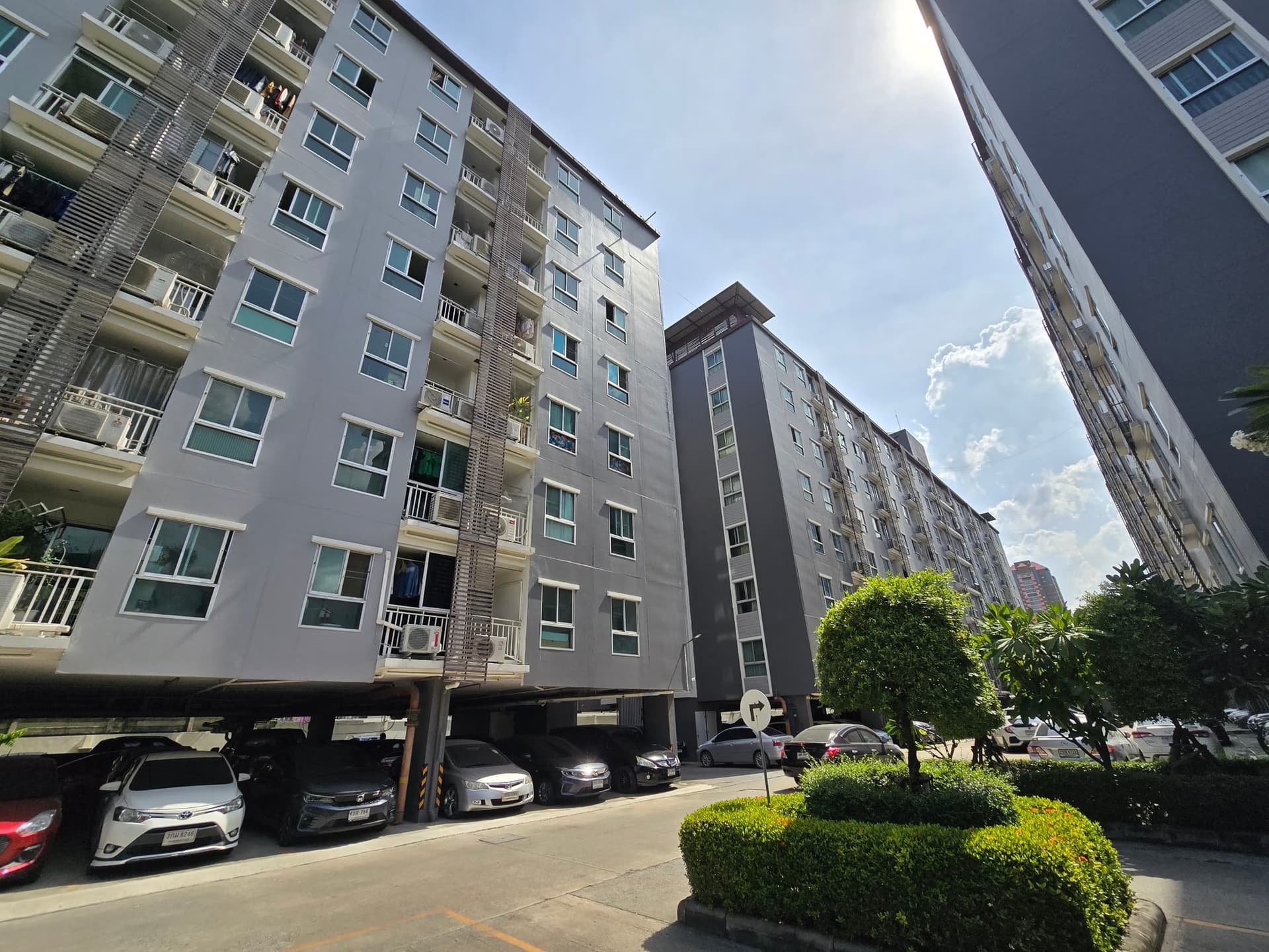 2 Bed Condo for Sale in Bang Na - Image 12