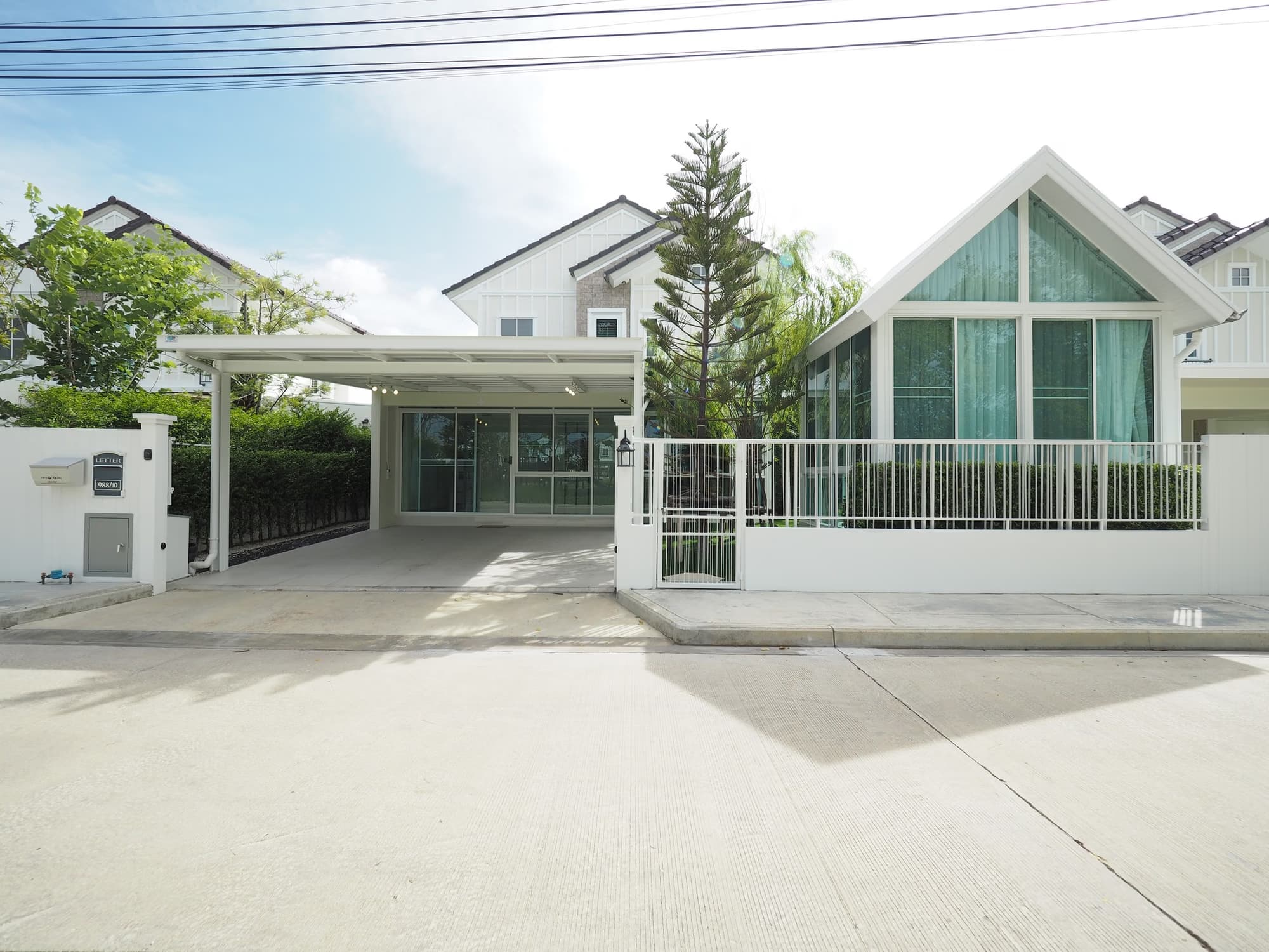 4 Bed House for Rent in Bang Phli - Image 1