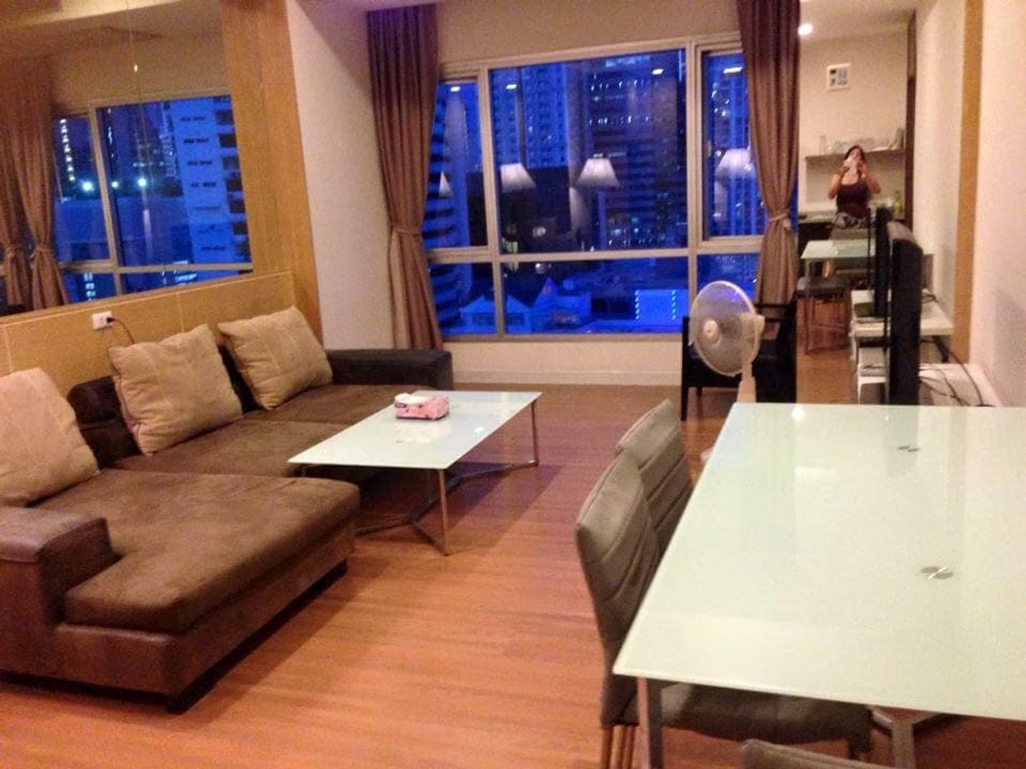 1 ห้องนอน Condo สำหรับ จำหน่าย ใกล้ Nana BTS - Image 1