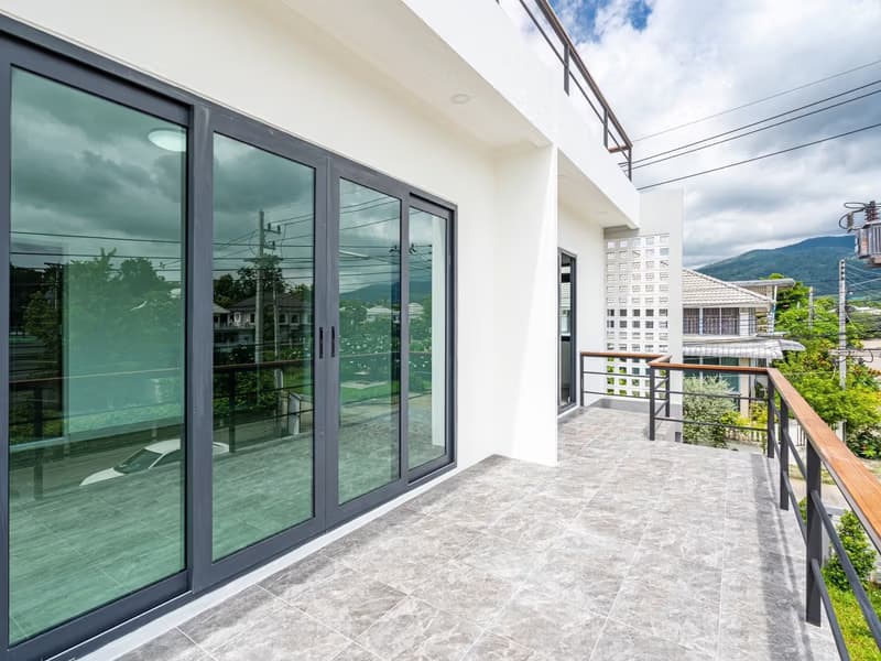6 Bed House for Rent in Mueang Chiang Mai