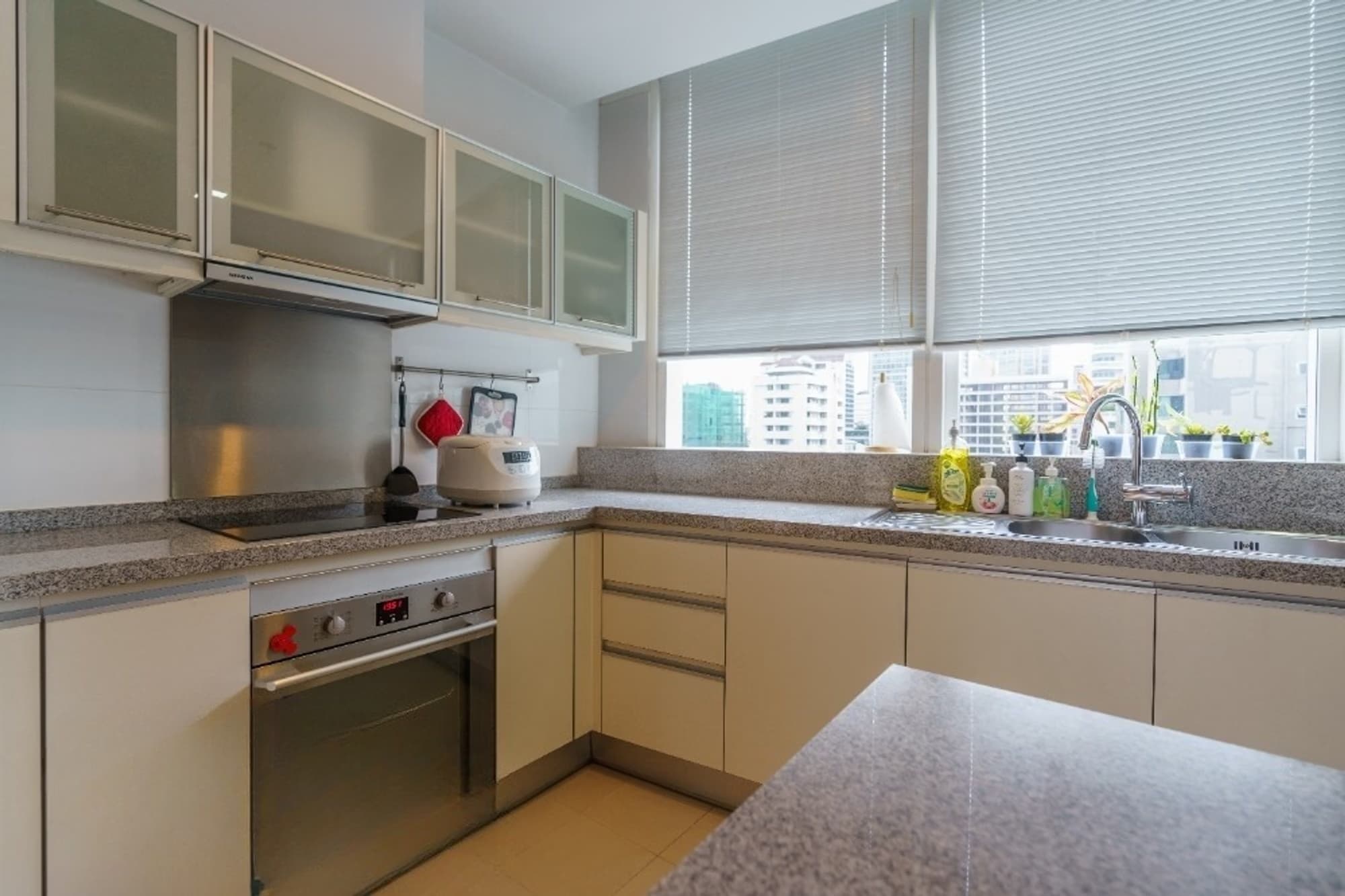 3 Bed Condo for Rent and Sale  Near Asok BTS - Image 5