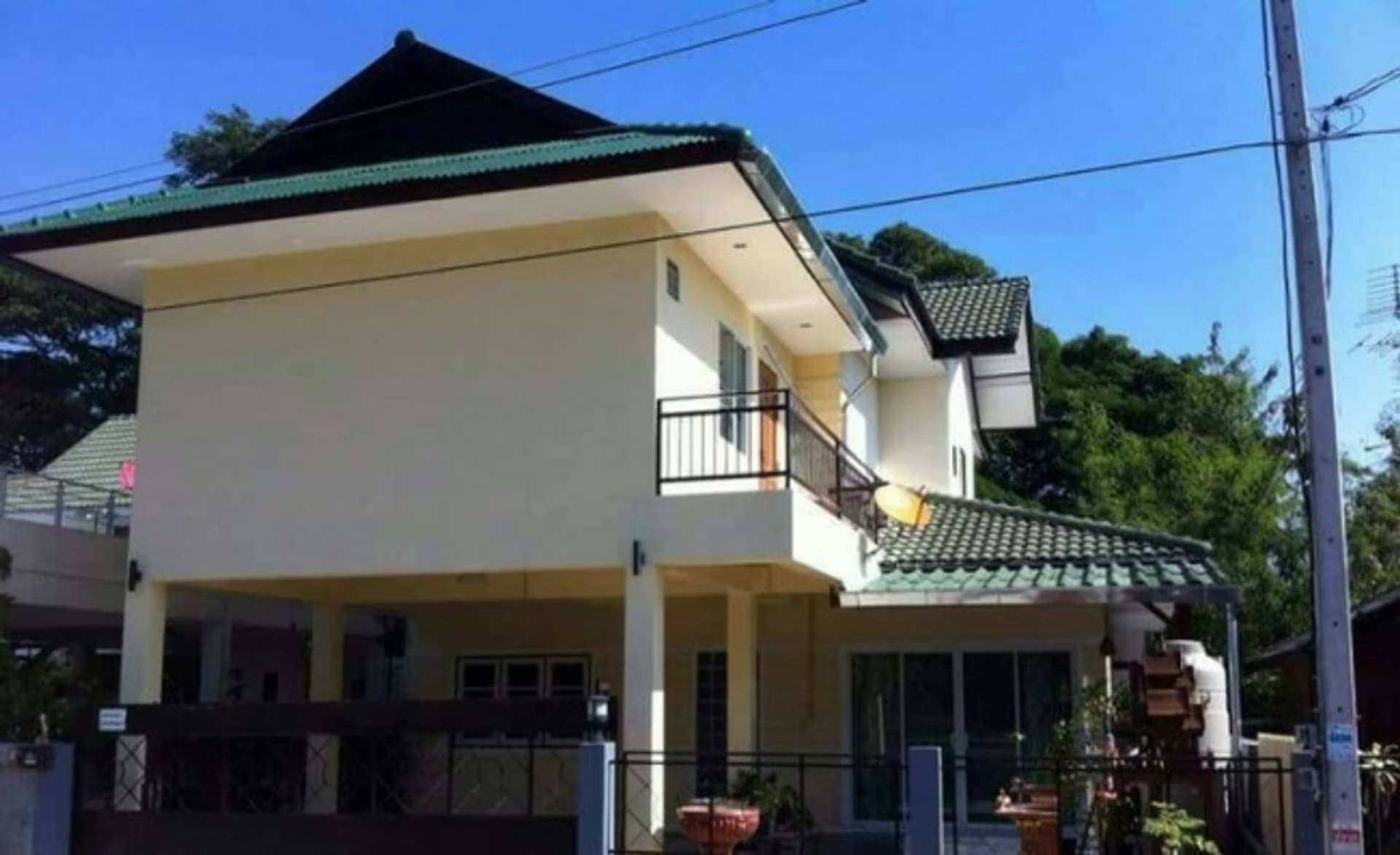 3 Bed House for Sale in Mueang Chiang Mai District - Image 1
