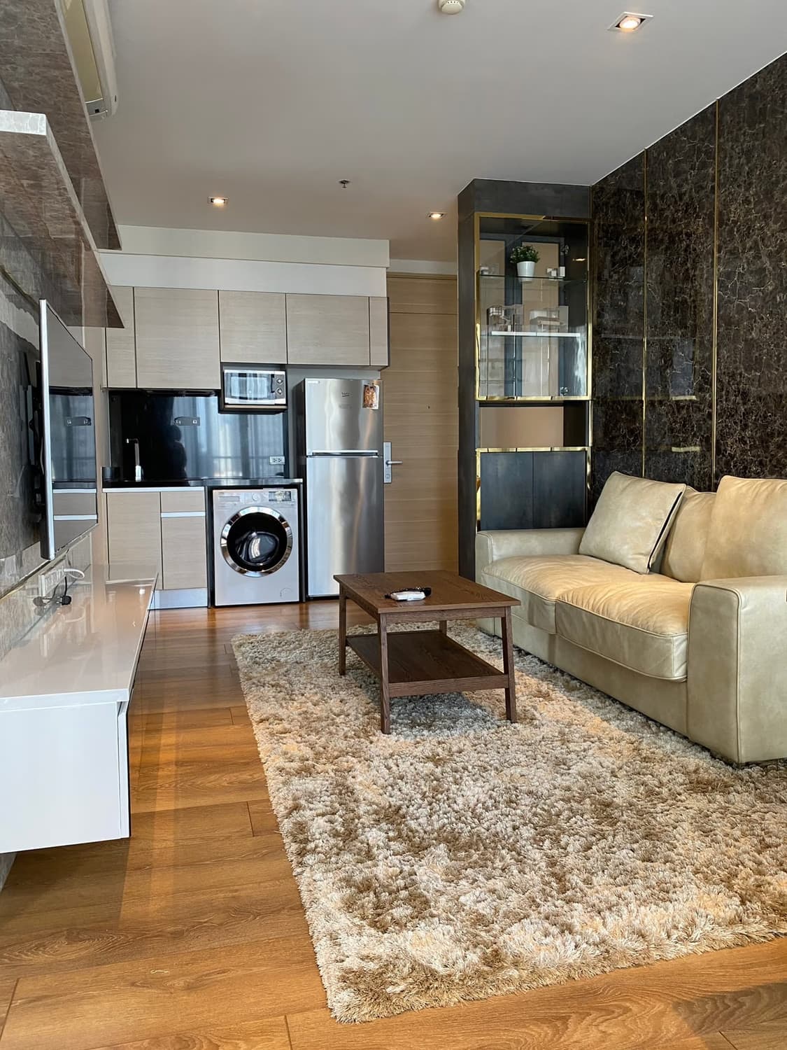 1 Bed Condo for Rent in Khlong Toei - Image 1