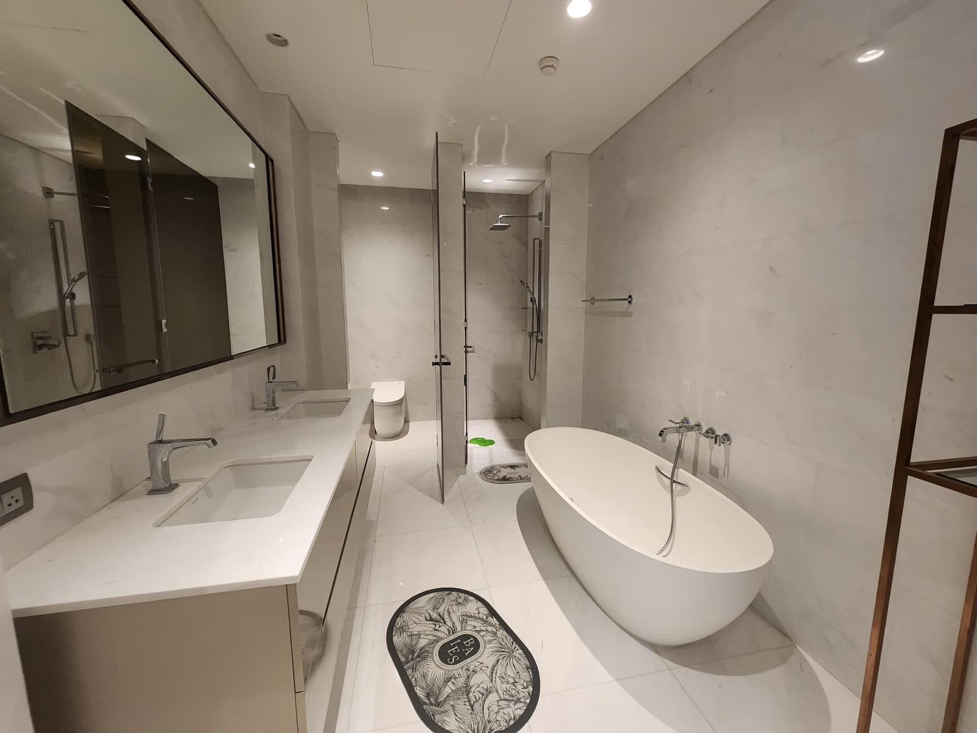 2 Bed Condo for Sale in Pathum Wan - Image 7